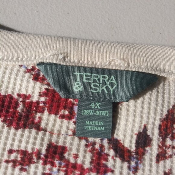 Terra & Sky women's size 4X cream and burgundy floral Waffle Henley Top - Picture 16 of 16